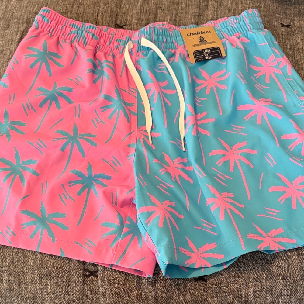 Chubbies Men's Tropical Palm Shorts - Pink and Blue